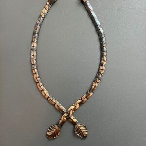 Vintage Copper Leaf Necklace Artisan Choker 3/8" Wide C-Link Chain Crossed 16"